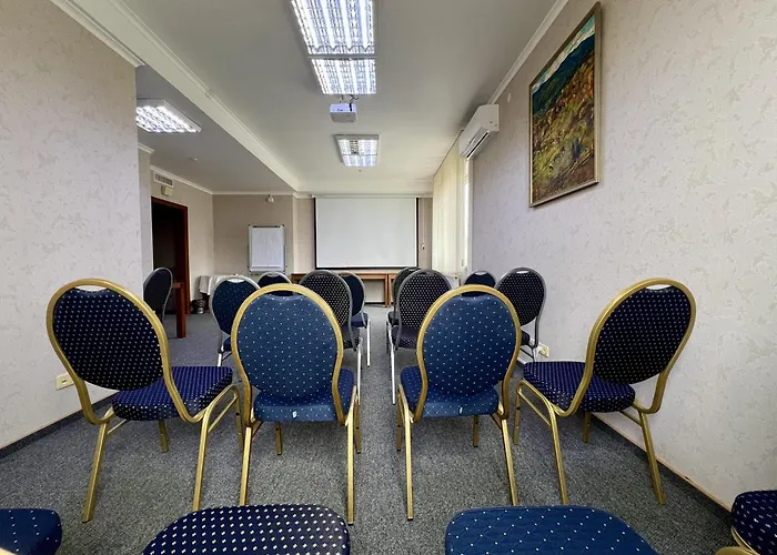Hotel Praha Ужгород